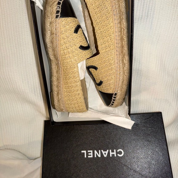 CHANEL Beige and Black Sole Espadrilles - Picture 9 of 9